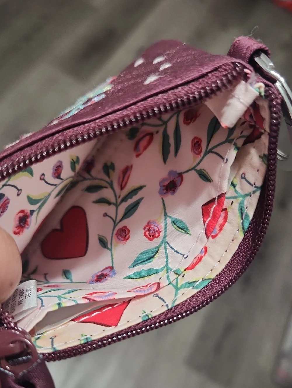 Vera Bradley Heart Floral Coin Pouch NWT - Picture 3 of 5